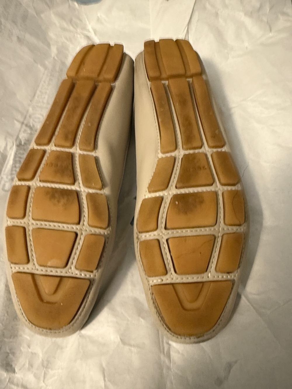 Women Gucci Loafers - Picture 3 of 5